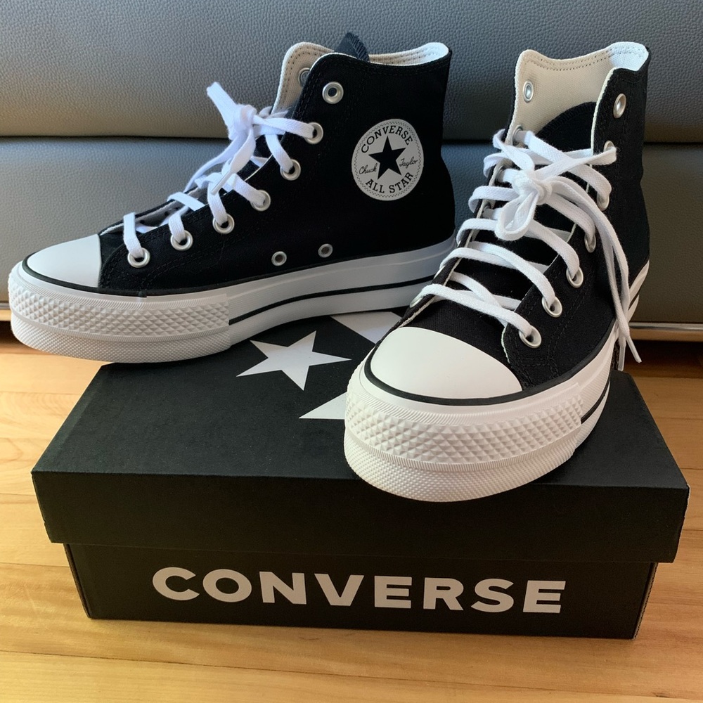 NWT CONVERSE All Star Platform